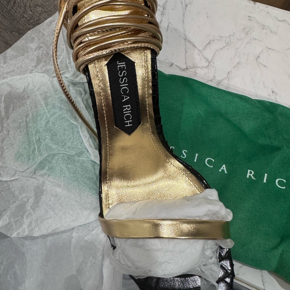 New in box , size 39, size Jessica Gold Women's Shoes